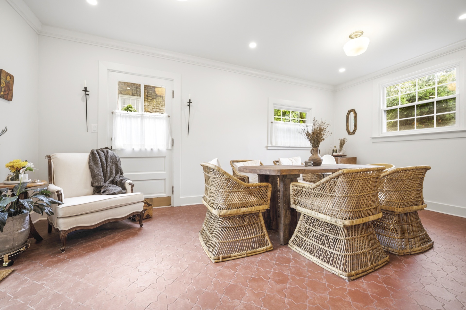 Carlton Terrace cabinetry and island seating detail